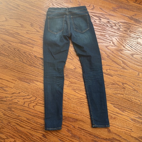 Distressed denim leggings - Picture 4 of 5